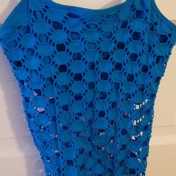 Blue tank top - Picture 2 of 4